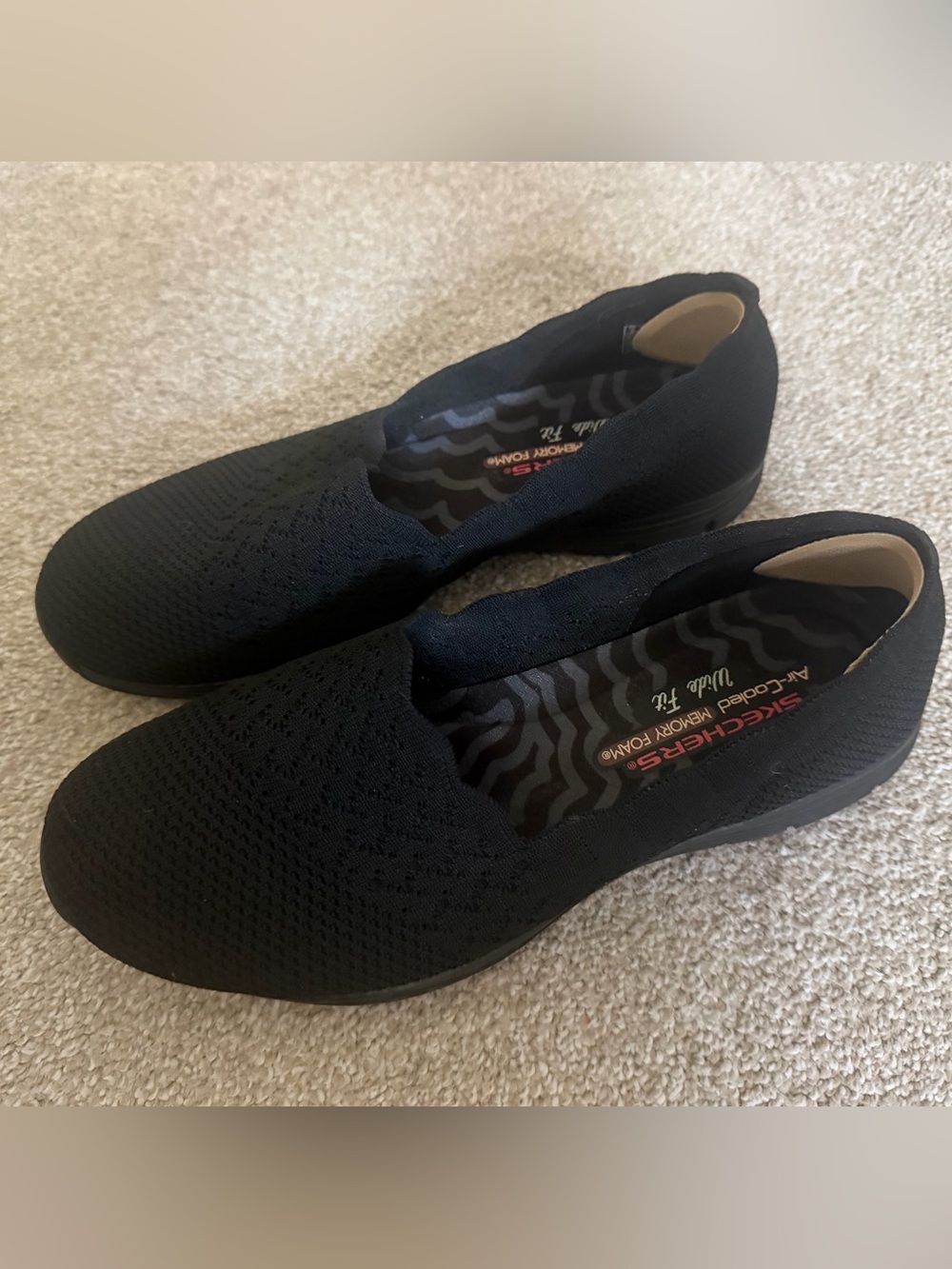 8 Wide Skechers Cleo Style Ballet Flat